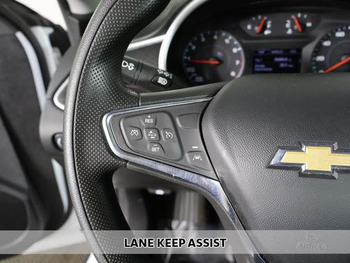 Summit White 2024 Chevrolet Malibu FWD 1LT