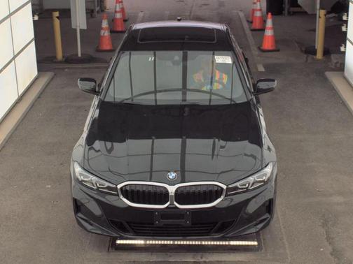 2024 BMW 330 i xDrive