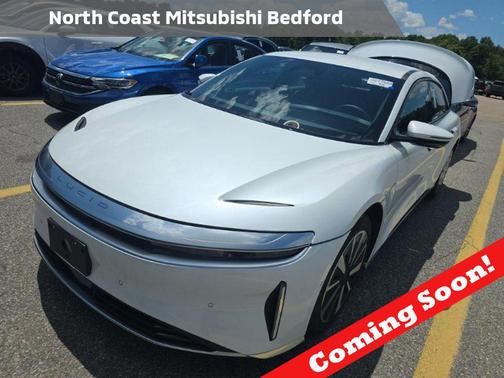 Stellar White Metallic 2024 Lucid Air Touring