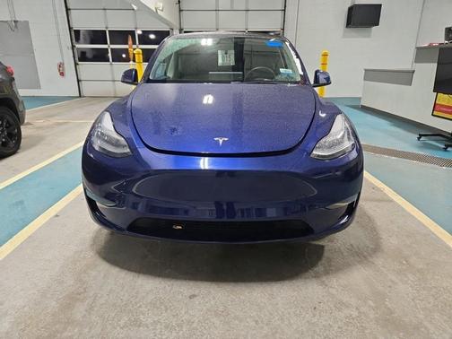 2023 Tesla Model Y Long Range Dual Motor All-Wheel Drive