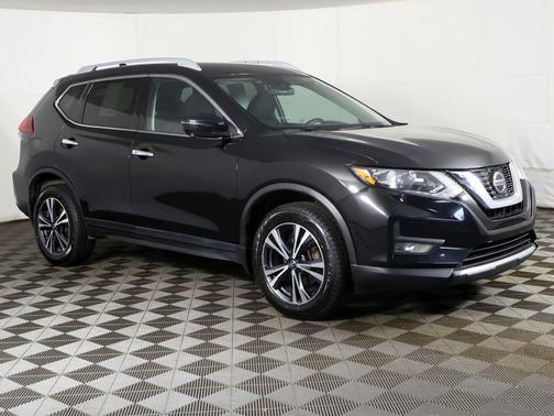 Magnetic Black Pearl 2020 Nissan Rogue SV