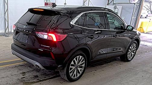 2022 Ford Escape Titanium