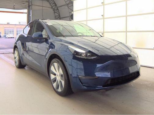 2024 Tesla Model Y Long Range Dual Motor All-Wheel Drive