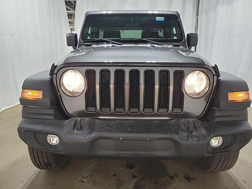 Granite Crystal Metallic Clearcoat 2021 Jeep Wrangler Unlimited Sport Altitude