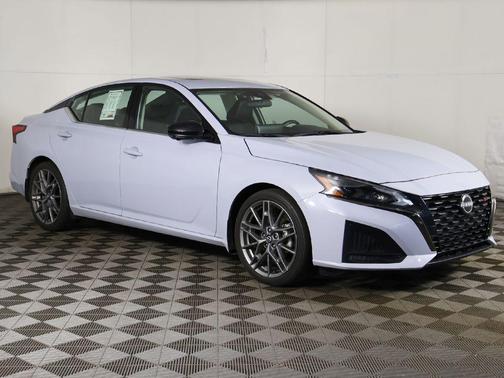 Gray Sky Pearl 2023 Nissan Altima SR VC-Turbo FWD