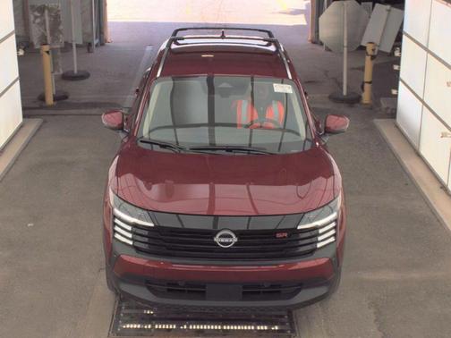 Scarlet Ember Tintcoat 2025 Nissan Kicks SR