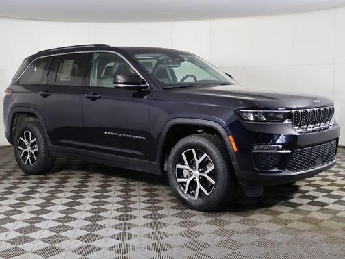 Midnight Sky 2024 Jeep Grand Cherokee Limited
