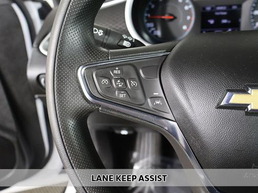 Summit White 2023 Chevrolet Malibu FWD 1LT