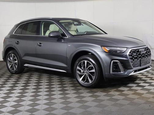 2022 Audi Q5 45 S line Premium
