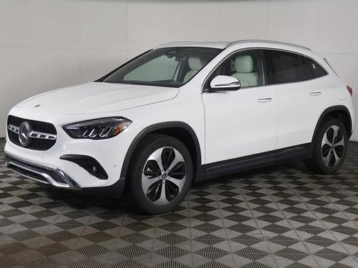 White 2024 Mercedes-Benz GLA 250 4MATIC