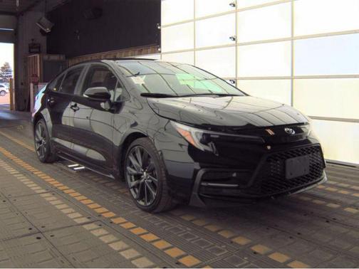 Midnight Black Metallic 2024 Toyota Corolla SE