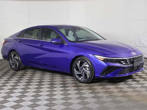 2024 Hyundai ELANTRA Limited