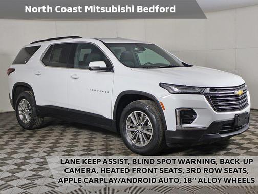 Summit White 2023 Chevrolet Traverse LT Cloth