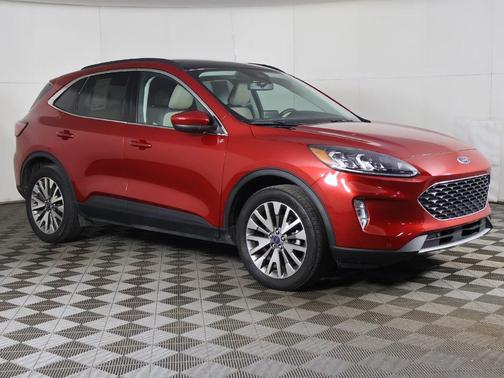 2022 Ford Escape Titanium
