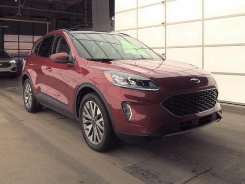 2022 Ford Escape Titanium