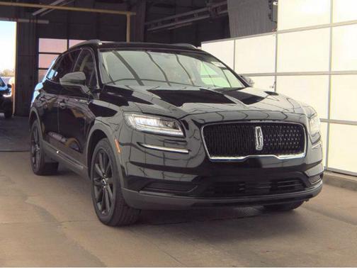 Infinite Black Metallic Clearcoat 2023 Lincoln Nautilus Reserve