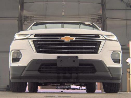 Summit White 2023 Chevrolet Traverse LT Leather