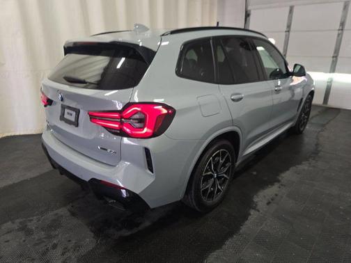 Gray 2024 BMW X3 xDrive30i