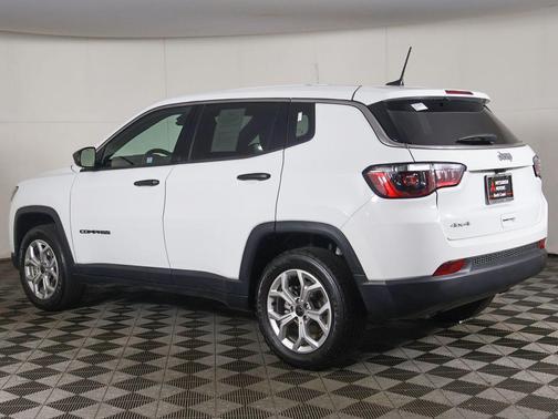 Bright White Clearcoat 2025 Jeep Compass Sport