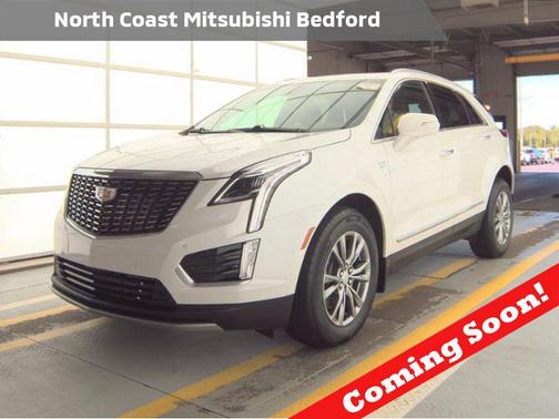 Crystal White Tricoat 2023 Cadillac XT5 Premium Luxury