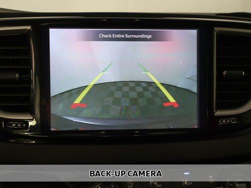 Granite Crystal Metallic Clearcoat 2023 Chrysler Pacifica Touring L