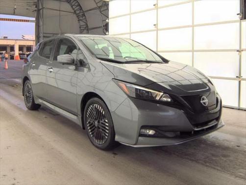 2023 Nissan Leaf SV PLUS 60 kWh