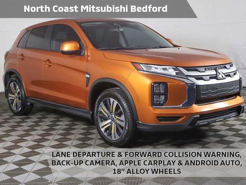 Sunshine Orange Metallic 2024 Mitsubishi Outlander Sport 2.0 ES