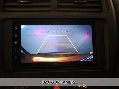 Sunshine Orange Metallic 2024 Mitsubishi Outlander Sport 2.0 ES