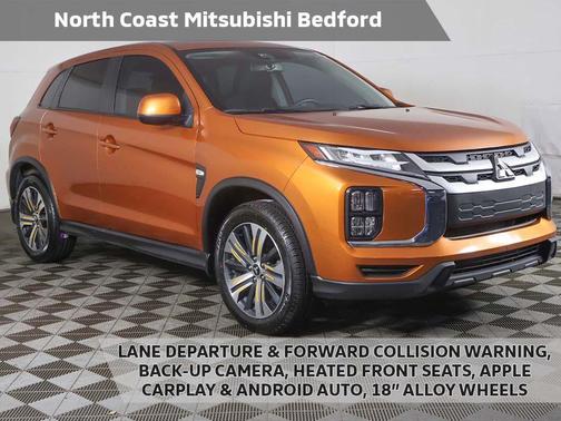 Sunshine Orange Metallic 2024 Mitsubishi Outlander Sport 2.0 ES