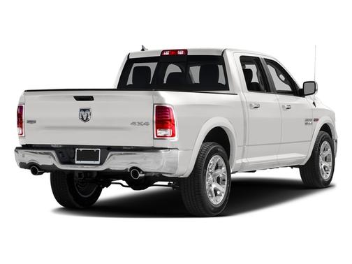 Bright Silver Metallic Clearcoat 2017 RAM 1500 Laramie