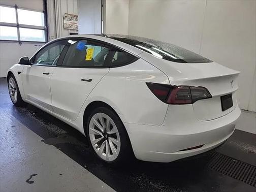 2022 Tesla Model 3 Standard Range