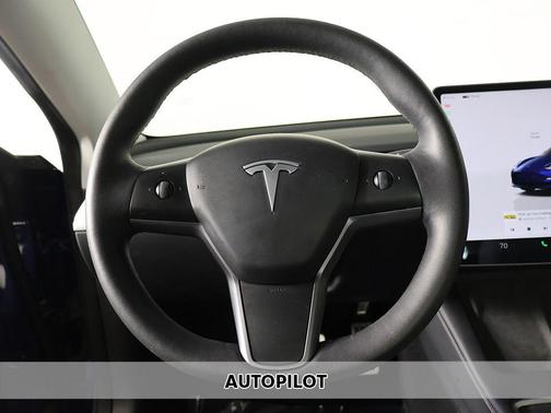 Deep Blue Metallic 2023 Tesla Model 3 Performance