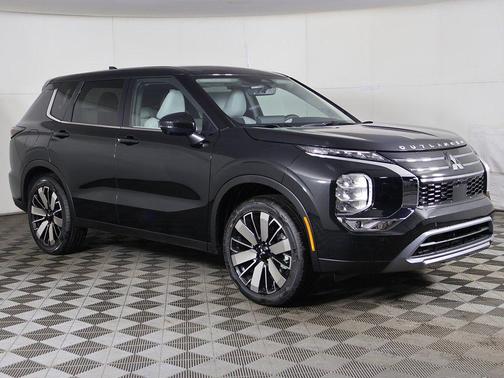Black Diamond 2026 Mitsubishi Outlander SE S-AWC