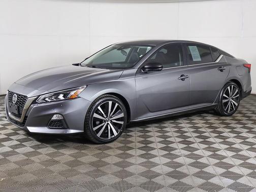2020 Nissan Altima SR FWD
