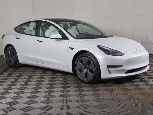 2023 Tesla Model 3 Standard Range