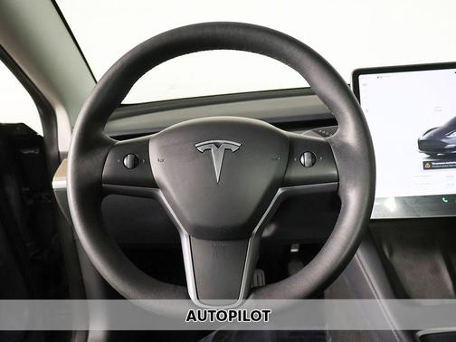 Gray 2023 Tesla Model 3 Standard Range