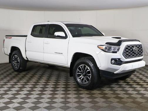 Super White 2020 Toyota Tacoma TRD Sport