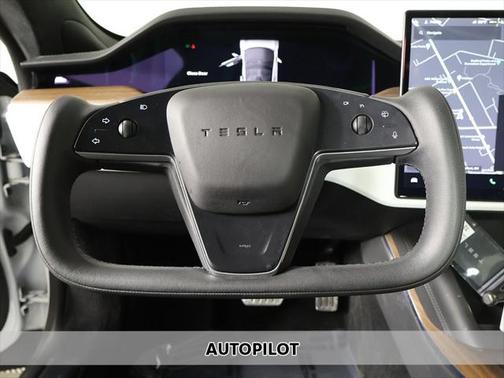 2022 Tesla Model S Base