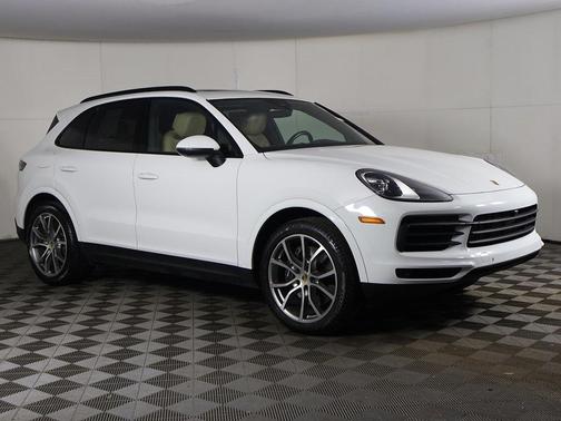 2023 Porsche Cayenne Platinum Edition