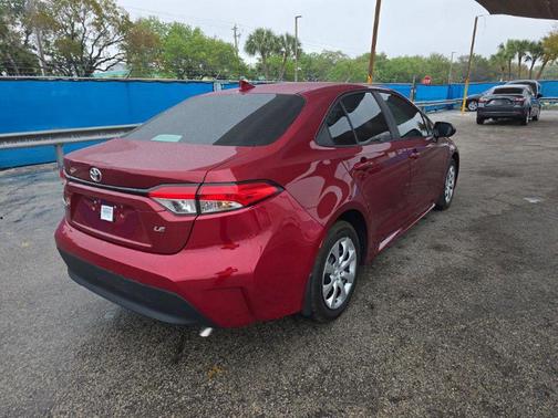 Pearl 2025 Toyota Corolla LE