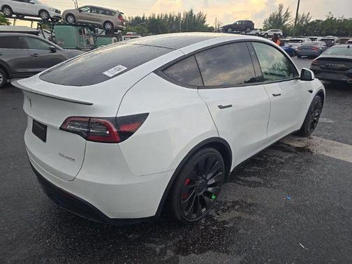 Pearl White Multi-Coat 2023 Tesla Model Y Performance Dual Motor All-Wheel Drive