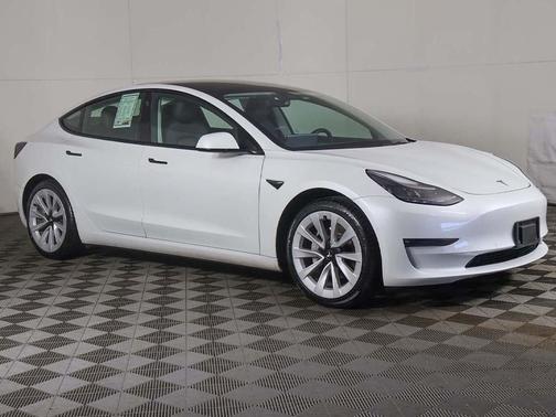 2022 Tesla Model 3 Long Range