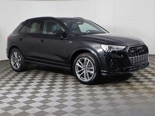 2023 Audi Q3 Premium 45 TFSI S line quattro Tiptronic