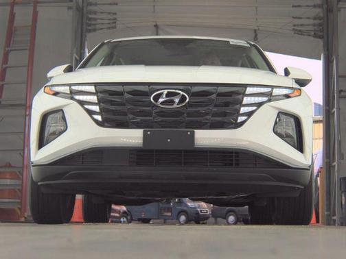Serenity White Pearl 2023 Hyundai TUCSON SE