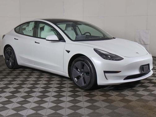 2023 Tesla Model 3 Standard Range