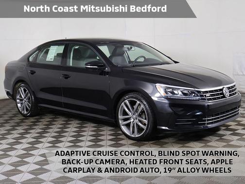 Pearl Metallic 2018 Volkswagen Passat 2.0T R-Line