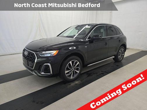 Mythos Black Metallic 2023 Audi Q5 45 S line Premium Plus