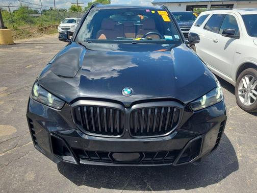 Black 2024 BMW X5 xDrive40i