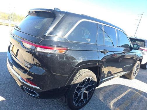 2022 Jeep Grand Cherokee 4xe Summit Reserve