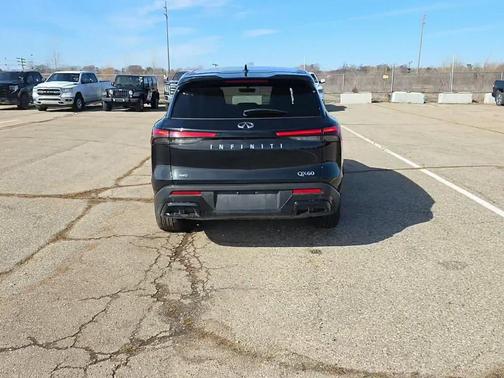 2024 INFINITI QX60 Pure